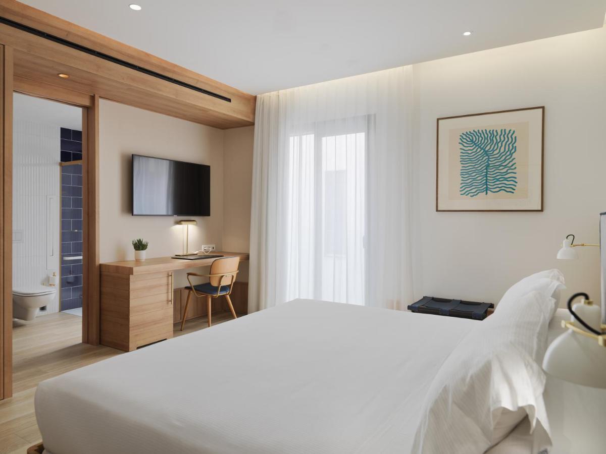 Basic Double Room (1 Adult),1116173166:JPEG