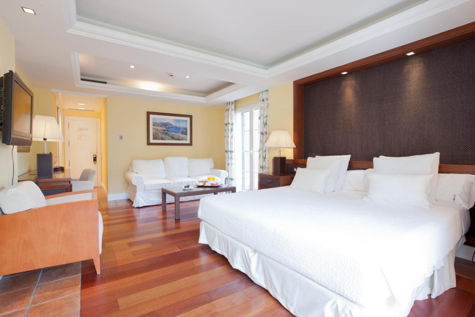 Junior Suite,633310473:JPEG
