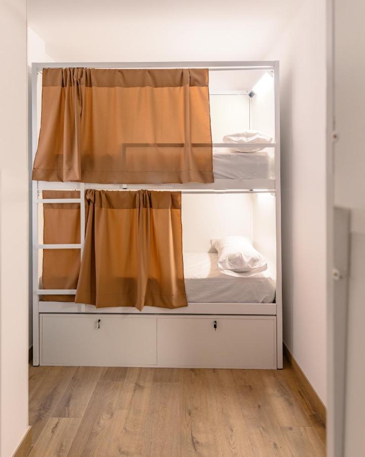 Bed in 4-Bed Mixed Dormitory Room,1480694123:JPEG