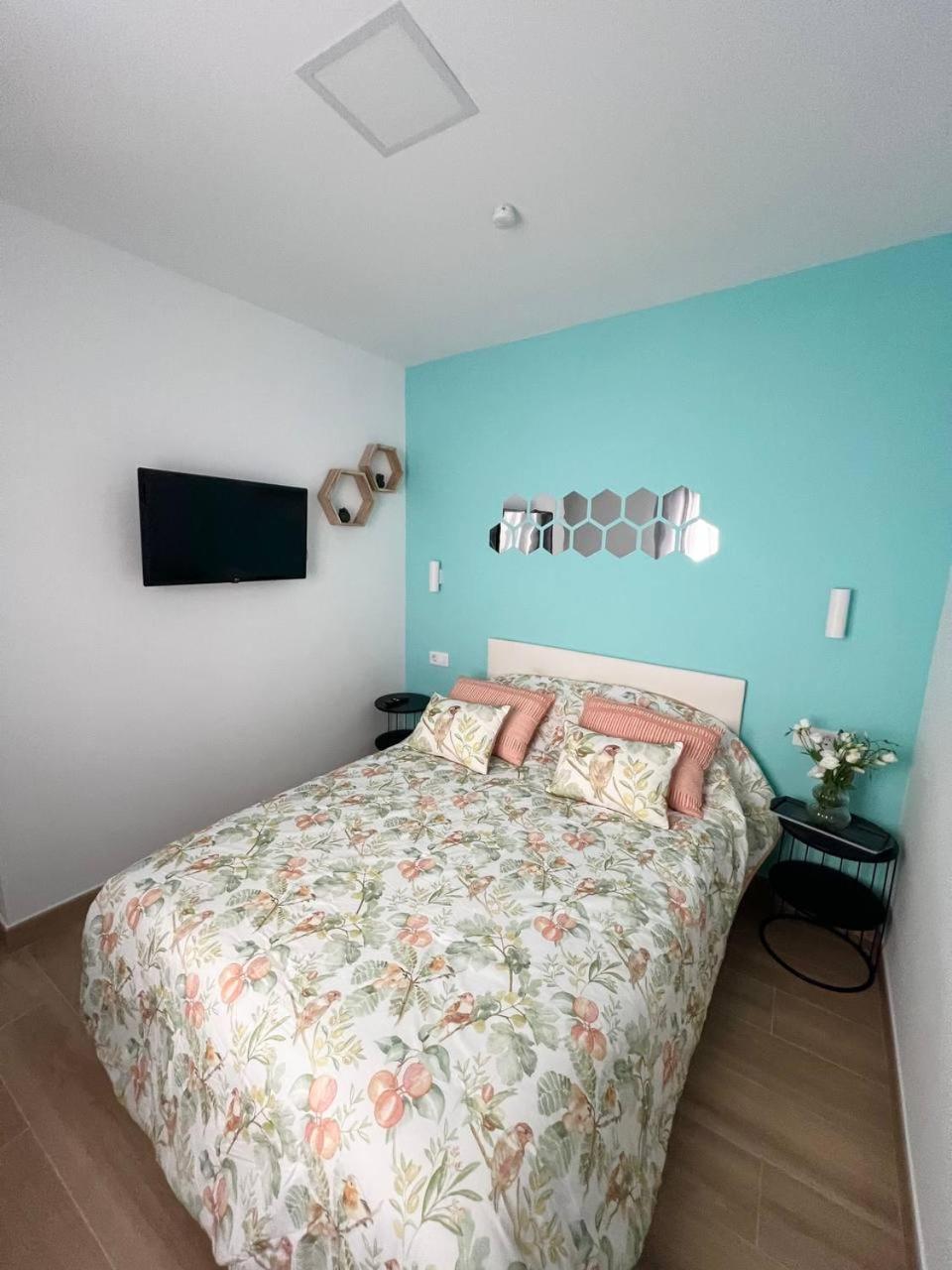 Double Room with Balcony,1603163432:JPEG