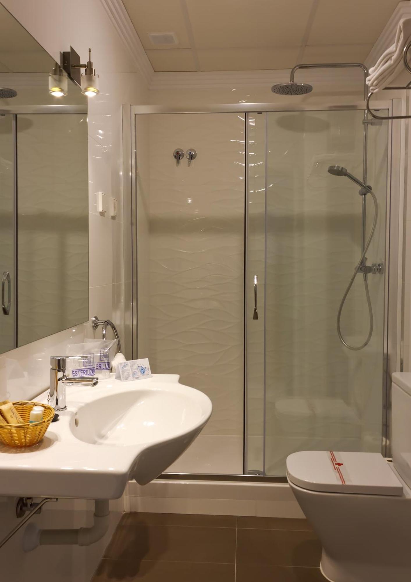 Budget Single Room,1661635893:JPEG