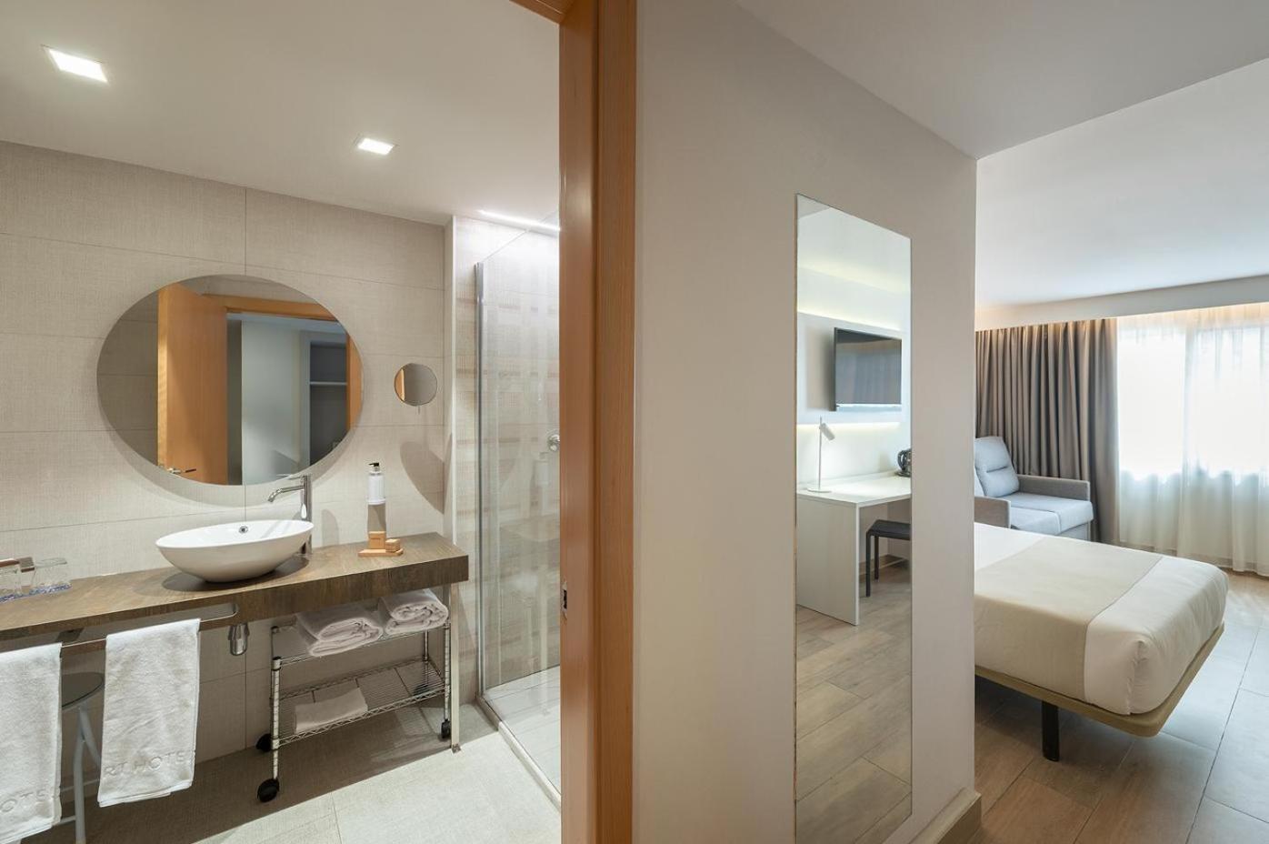 Quadruple Room without Terrace,1722890623:JPEG