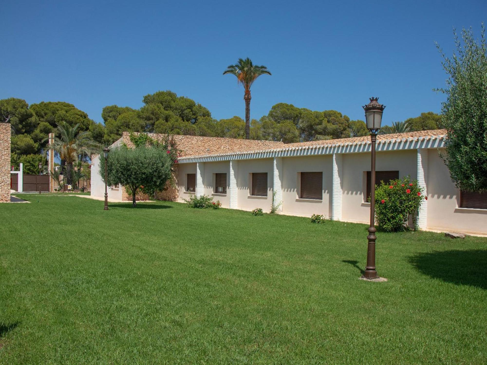 Habitación Doble Premier (3 adultos + 1 niño)