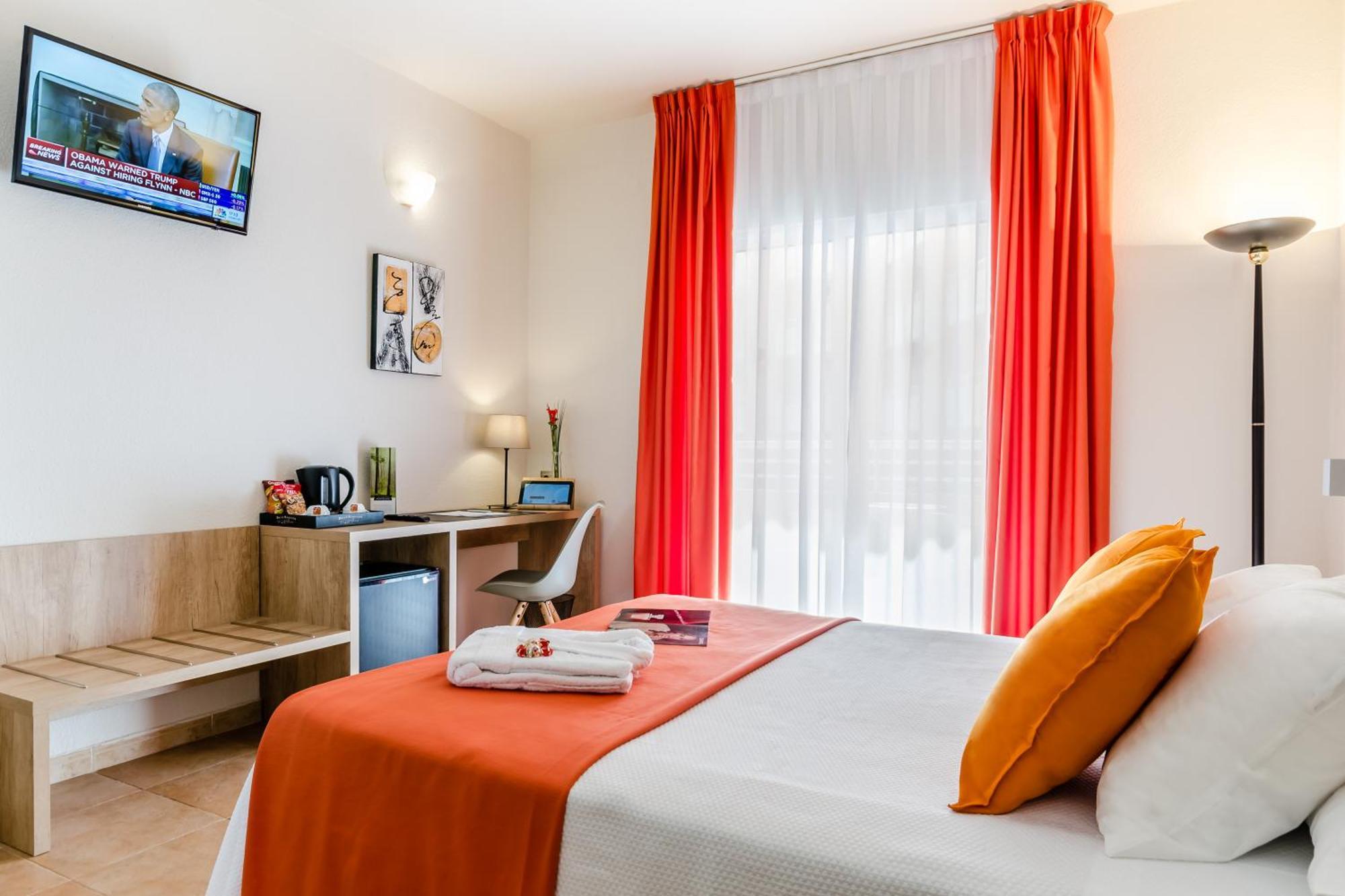 Superior Double Room,683158314:JPEG