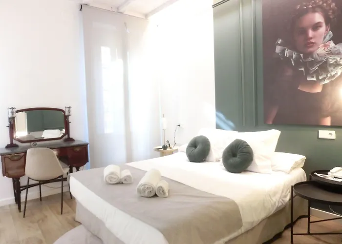 Les Monges Palace Boutique
